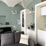 Cotton Candy Tortellinosuite Апартаменти Модена